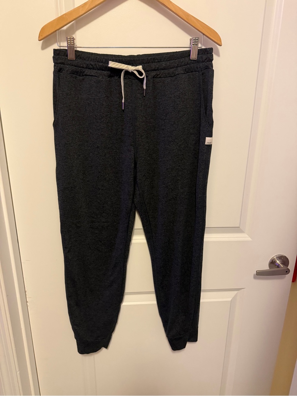 Vuori gray Jogger Sweatpants. EUC